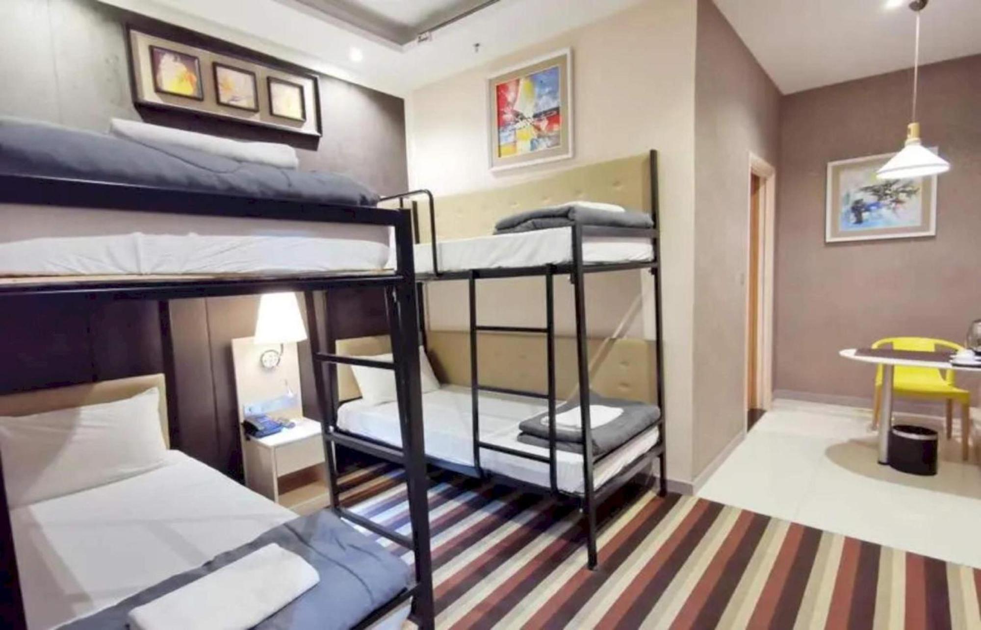Capital O 75451 Podstel Hostel Bangkok Exterior photo