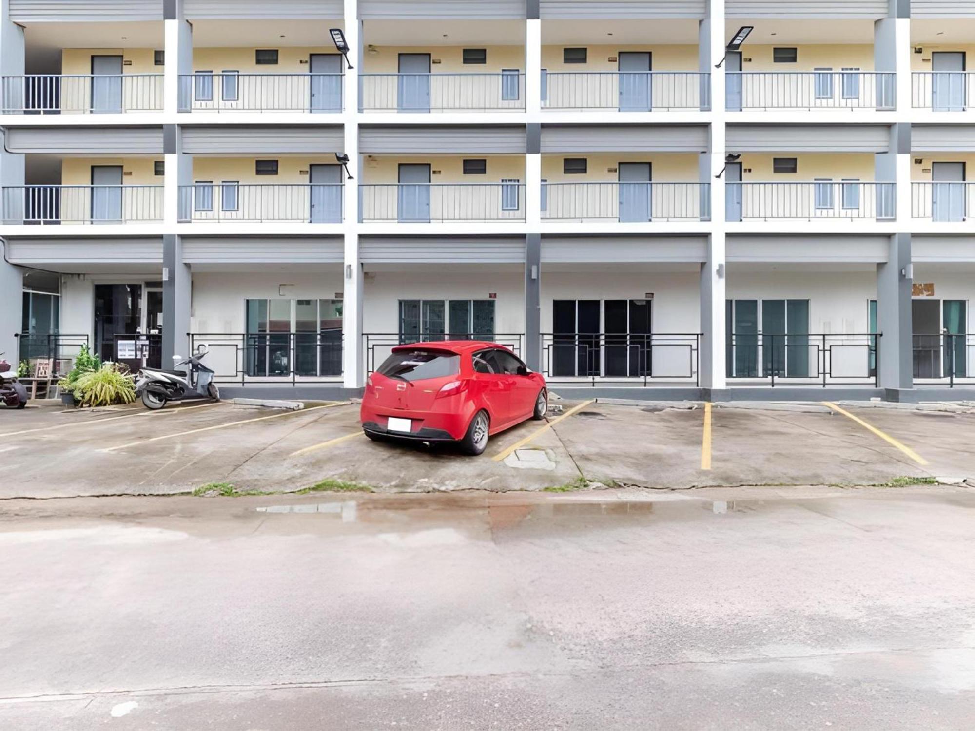 Capital O 75451 Podstel Hostel Bangkok Exterior photo